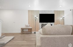 3816 S LANDMARK Ln, Magna, UT 84044