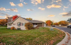 211 Valley View Drive SE, Willmar, MN 56201