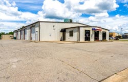 1570 E Oak, Conway, AR 72032