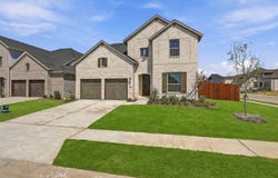 1013 Malachite Way, Oak Point, TX 75068