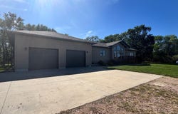 31171 280th St, Winner, SD 57580
