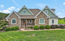 84 Landfall Dr, Moneta, VA 24121
