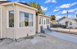 2468 82nd Ave, Oakland, CA 94605