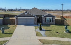 1791 Greenbank Drive, Centerton, AR 72719