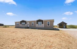 3158 C 1900, Stanton, TX 79782