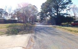 214 Springhill Airport Loop, Springhill, LA 71075