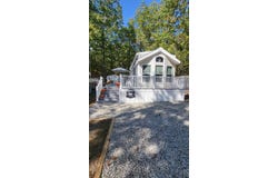 1 Robinson Way, Kennebunk, ME 04043