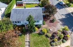 669 Old Post Road, Edison, NJ 08817