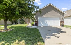 605 Jetty Drive, Chatham, IL 62629