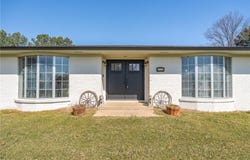 809 W Broadway ST, Spiro, OK 74959