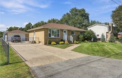 282 Iroquois Avenue, Lancaster, NY 14086