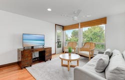 935 Genter Street, La Jolla, CA 92037