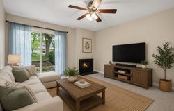395 Springlake Lane, Aurora, IL 60504