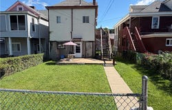 1029 Chartiers Ave, Elliott, PA 15220