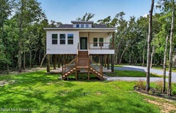 1225 Taranto Street, Waveland, MS 39576