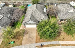933 Heston Circle, Robinson, TX 76706