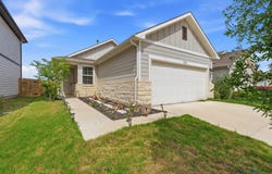 323 Tolo Dr, Elgin, TX 78621