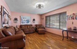8607 W Earll Drive, Phoenix, AZ 85037