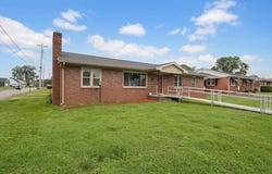 1697 S Main St, Henderson, KY 42420