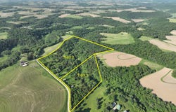 Scenic Valley Rd, Waukon, IA 52172