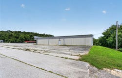 520 Cliffside Drive, Noel, MO 64854