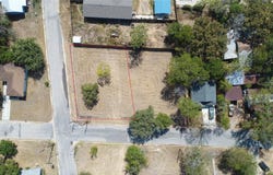 1602 Cummings St, Luling, TX 78648