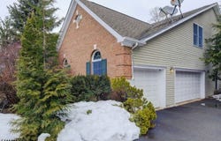 18 Tree Top Ln, Chatham Twp., NJ 07928-1034