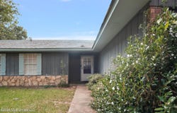 173 Thousand Oaks Circle, Jackson, MS 39212