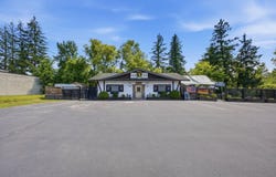 352 Quaker Rd, Queensbury, NY 12804