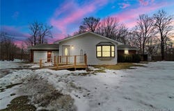 9690 South Voyles Road, Pekin, IN 47165