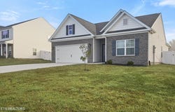 735 Saulsbury Lane, Clinton, TN 37716