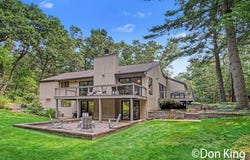 9020 Bailey Drive NE, Ada, MI 49301