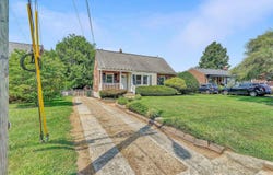 303 Valleydale Ave, Salem, VA 24153