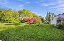 N11450 M-95, Channing, MI 49815