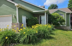 618 Prairie Blvd, Dakota Dunes, SD 57049
