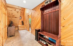 1055 Winter Star Loop, Burnsville, NC 28714