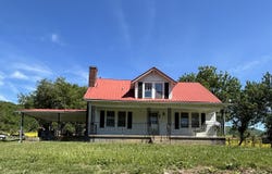 516 Thomas Rd, Speedwell, TN 37870