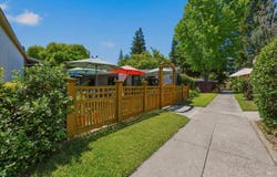 3 Laguna Seca Court, St. Helena, CA 94574