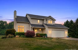 3123 140th Avenue, Dorr, MI 49323