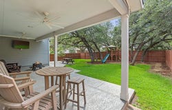 816 Heartleaf Dr, Leander, TX 78641