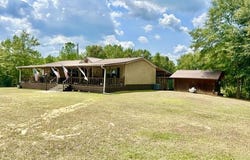 35 Dubie Graham Dr, Waynesboro, MS 39367