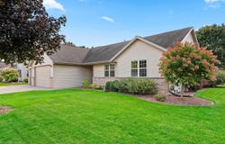 W5985 SWEET WILLIAM Drive, APPLETON, WI 54915