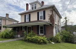 399 Pocahontas Ave, Ronceverte, WV 24970
