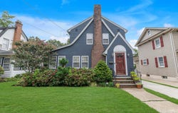 91 Geranium Avenue, Floral Park, NY 11001