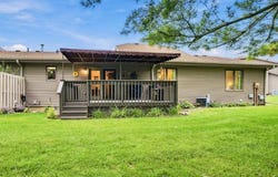 113 Manor Circle, Bloomington, IL 61704