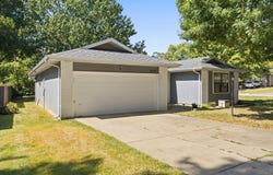 2207 S Nettleton Avenue, Springfield, MO 65807