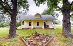 13972 E Nighthawk Road, Nevada, MO 64772