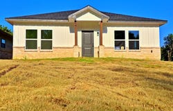 271 11th Street, Paris, TX 75460