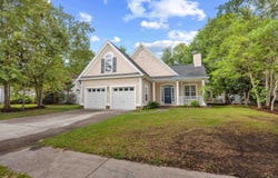 3716 Kennison Dr., Myrtle Beach, SC 29588