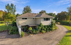67 Magee Ave, Valencia Boro, PA 16059